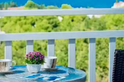 Image de Charming apartment with balcony- nice sea view, near beach in Cavtat