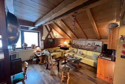 Image de Cozy Chalet in the Woods with Panoramic Mountain View