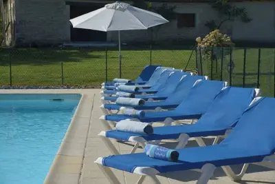 Image de 150 hectares & 6 étangs - Séjour au Domaine des Bigoussies pour 12 personnes