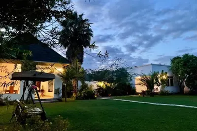 Image de Your Luxurious Gateway to Arusha’s Beauty and Serenity”