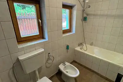 Image de Luxurious 5-bedroom villa with sauna, fireplace, grill place in beautiful Sinaia