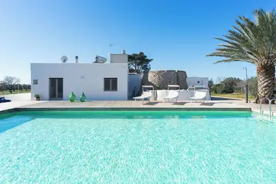 Image de Villa with trulli and swimming pool