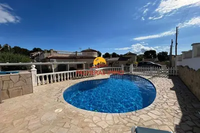 Villa spectaculaire à Las Tres Calas