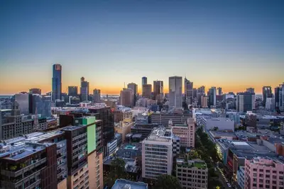 Image de Chic 2 Bedroom Apartment at Beckett Street Melbourne Cbd