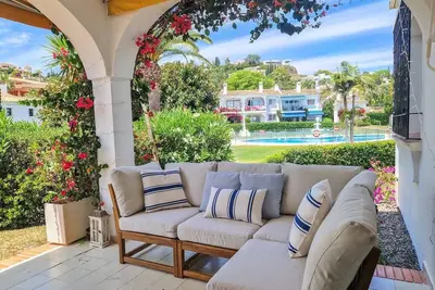 Image de Modern 2 bedroom garden apt in Benahavis