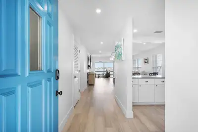 Image de Cozy 2-bedroom condo overlooking Manatee Pocket, Port Salerno, Fl Ac, WiFi