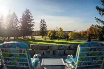 Image de Retro vibe 4-Br house on 14 acres near uptown Kane with bike/ski trail access