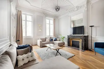 Image de Le Rhône Haussmannien : Luxueux spacieux, raffiné
