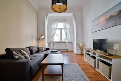 Image de Old building vacation apartment in the Goethe district - luxury bathroom, WiFi & space for 4 people