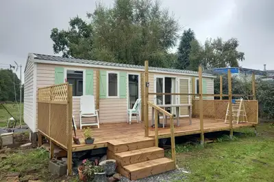 Image de Mobil-home dans camping, idéal pour les familles, proximité des plages
