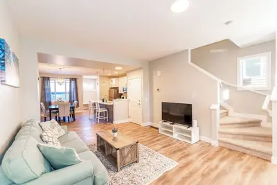 Image de Enjoyable 3-bedroom house with WiFi in Edmonton