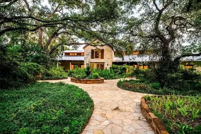 Image de Casadecas at Hudson Bend Ranch - Wedding, Event, Retreat, and Vacation Rental