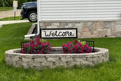 Image de Charming 3-bedroom River/Lake Accessible House across from Clemins River Resort