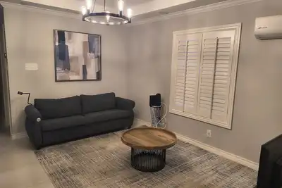 Image de Beautiful house 3 bedroom and 2 1/2 baths, contemporary style, great location