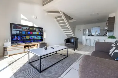 Image de Century City Cape Town apartment - Mountain Views & Swimming Pools