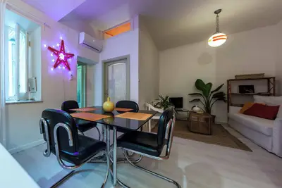 Image de Cavour Charming terraced apartment in the Historic Center of Naples