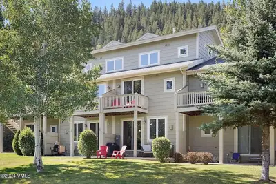 Image de 4 bedroom Eagle Vail townhome on golf course; minutes to Vail and Beaver Creek