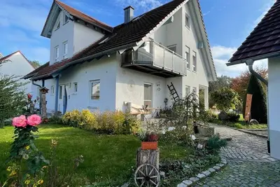 Image de Beautiful bright 60 sqm basement apartment with large terrace in Waischenfeld