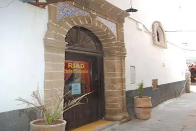 Riad en plein cœur de la médina à 3 minutes de la plage