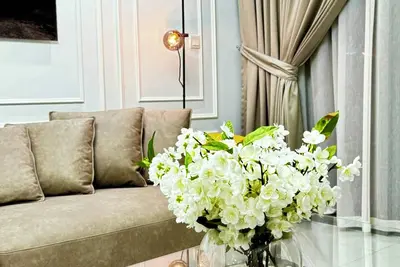 Image de Lux 2br Apartment Paramount Hotel Dubai -Infinity Rooftop Pool Burj Khalifa View