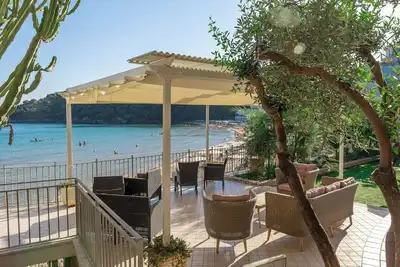 Image de Appartamento sotto con vista mare