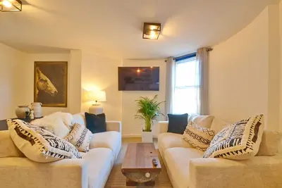 Image de Modern and Spacious Bristol City Centre Apartment on Baldwin Street!