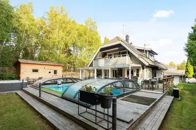 Image de Spa Villa in Stockholm - Pool, Jacuzzi, Sauna & Gym