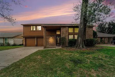 Image de 3-Bedroom Retreat with Sunroom – Near  Downtown