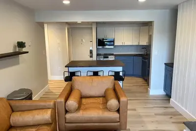 Image de One Bedroom to Ski Them All at Mountain Green: 1br/1ba Shuttle Discount Tickets!