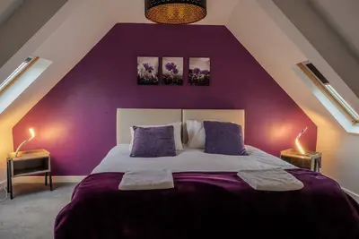 Image de 4br-sleeps8-privategarden-freeparking