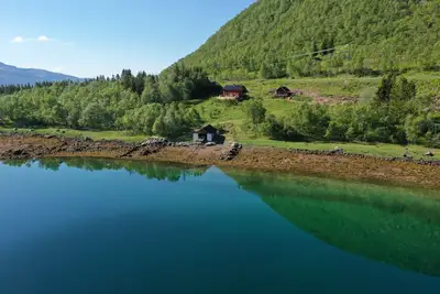 Image de Nesset Fiskfjord. House by the sea with panoramic views, Gateway to Lofoten!