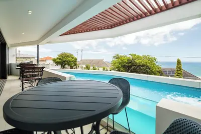 Image de 4br Camps Bay Villa w Pool and Garden Casa Meya