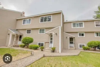 Image de Charming 2-bedroom townhome in Thornton Nh. Sleeps 9. 2 beds/2 baths.