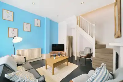 Image de Charming House short Walk to Richmond Station