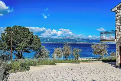 Image de Merveilleuse maison de vacances privée pour 10 personnes avec Wifi, climatisation, Tv et terrasse