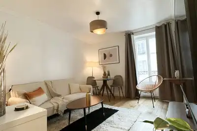 Image de Le Palmier de Godefroy – 2 pièces cosy à Puteaux