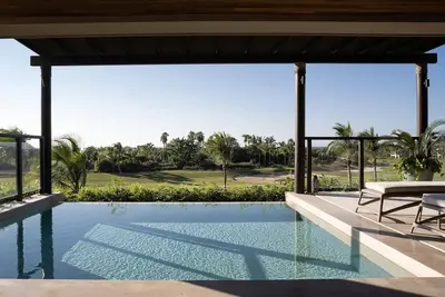 Image de Ocean View Condo: Private Chef, Golf Cart & 6 Beach Clubs