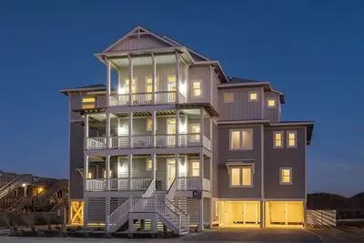 Image de Skydance 10 bedroom Brand New Luxury Home on Hatteras Island