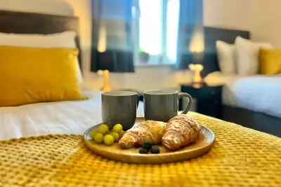 Image de 3 bed cosy home parking & wi-fi