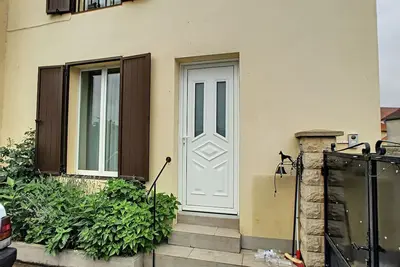 Image de Maison proche centre ville, à 10 minutes d'un parc de loisir.