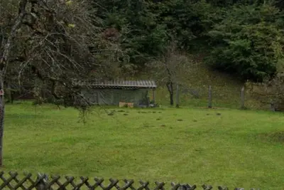 Beautifully situated, simple hut for adventurers and purists