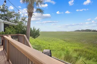 Image de Spectacular Sunset Views, Quiet Location, Golf Cart Included, Private Deck - 7 Periwinkle Court