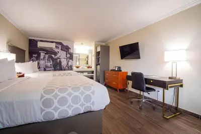 Image de Always a Great Idea To Unwind! Free Parking, Onsite Pool, Free Breakfast