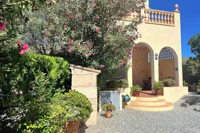 Image de 4-bedroom villa for families & cyclists - 5 mins'walk to seafront and Pinewalk