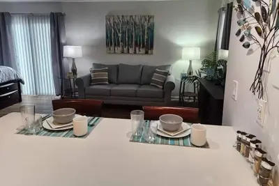 Image de The Bell Lux Stes \"Gated\" Centrally Located, Cozy in beautiful H'ville Gym, WiFi