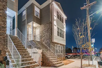 Image de Comfy Unit Loft 15 min to Ewr