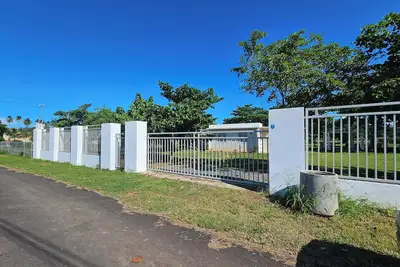 Image de 3-Bedroom Villa in awesome Islote Beach Area in Arecibo with WiFi, Ac