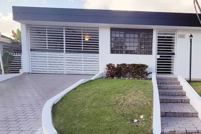 Image de Casita Encanto 2 bd 1 bth centric apt w/ 1 car garage 10 mins to airport/beaches