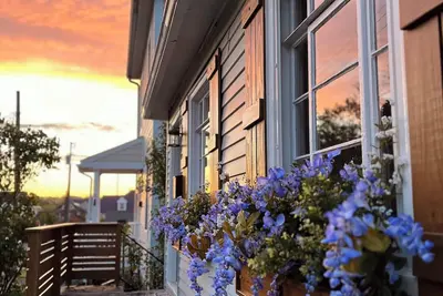 Image de Retreat in Historic Downtown Leesburg - Walkable to Everything! \n\n