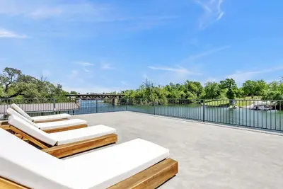 Image de Enjoy Paradise on Lake Lbj with views from every bedroom!
